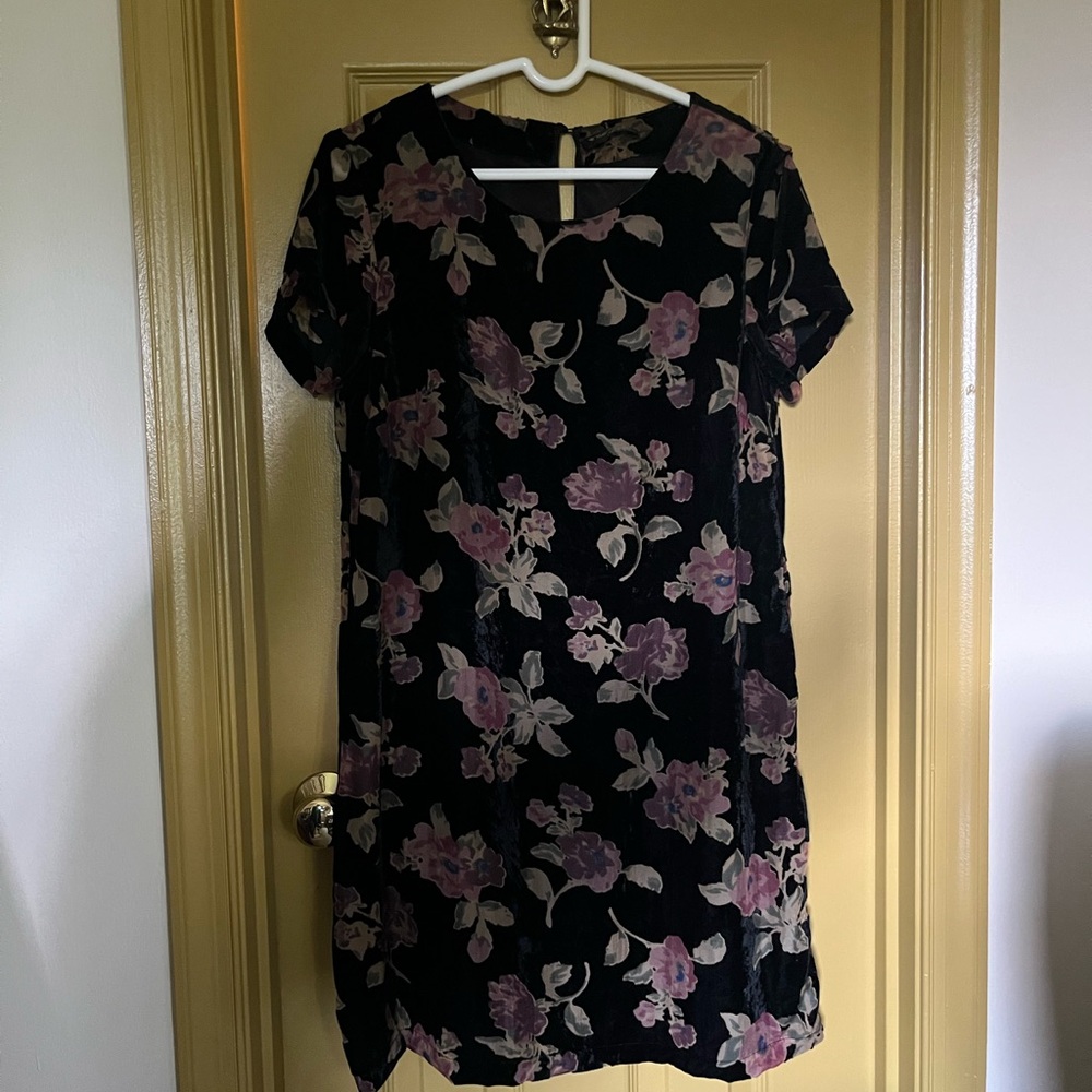 Vintage Italian Black Floral Velvet Shift Dress